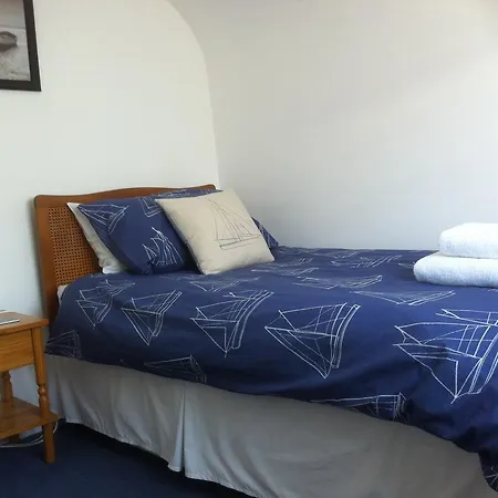 Cliff House 3*